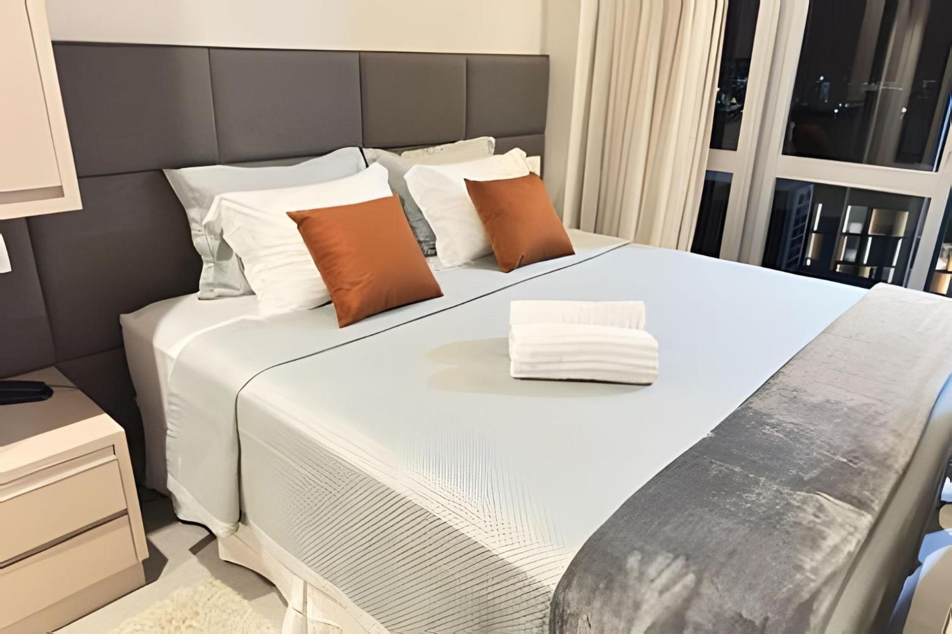 Flat Premium - Capital Flats *